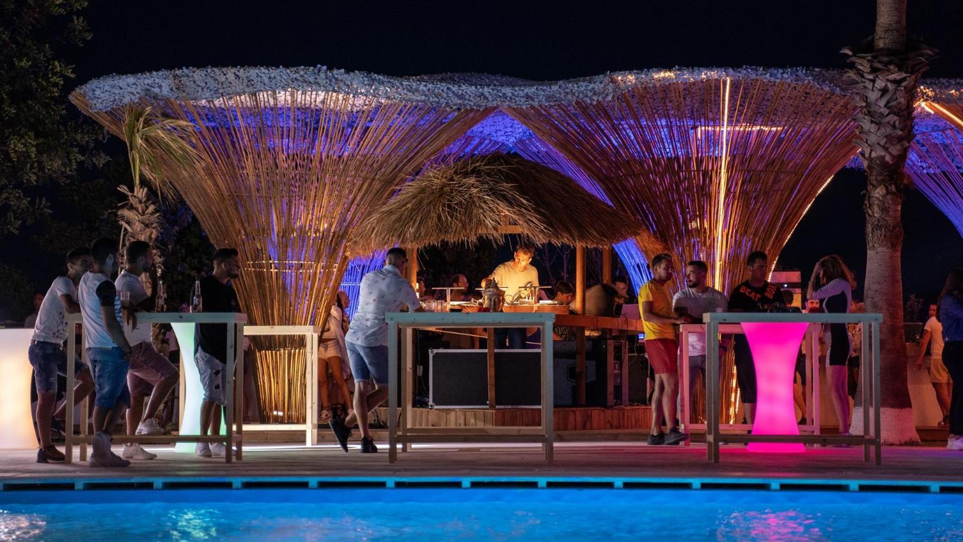 Black Amber Boutique Hotel لامبي المظهر الخارجي الصورة